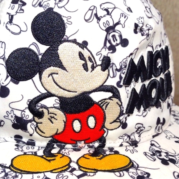 Disney Mickey Mouse graffiti snapback cap - Picture 2 of 11